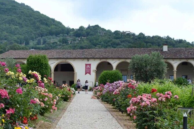 From Verona: Prosecco & Classic method sparkling wine tour, with light lunch - Door-to-door wine shipping: the underrated value-add