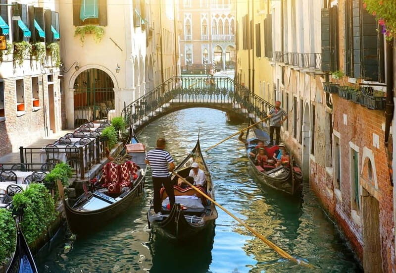 From Verona: Venice full-day guided trip - River boat back and return to Verona by bus: a day-trip finish that doesn’t drag
