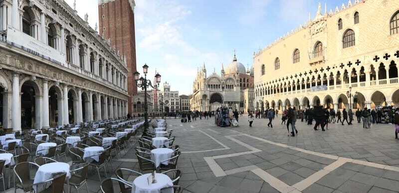 From Verona: Venice full-day guided trip - Giudecca canal boat transfer to St. Mark’s: coming into Venice the right way