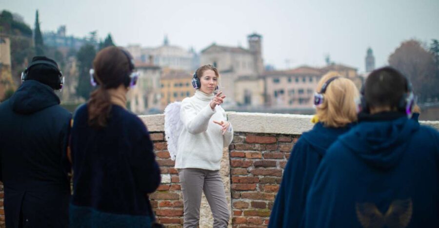Guided Tour in the center of Verona accompanied by an Angel - Ponte Pietra: One of Verona’s Best Exterior Moments
