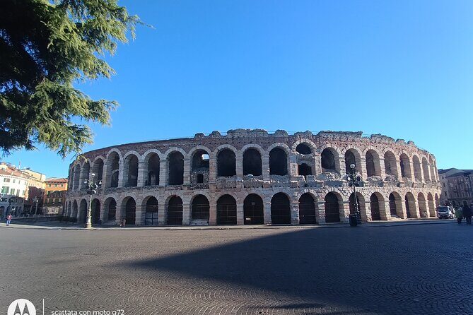 Hidden Verona & Kids Fun tour - Juliet’s courtyard: balcony vibes and a story kids remember