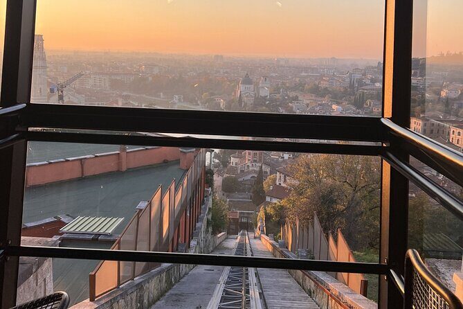 Highlights & Hidden Gems of Verona at Sunset with cable car - Via Mazzini to Verona Arena: Famous Sights, Explained Without the Rush