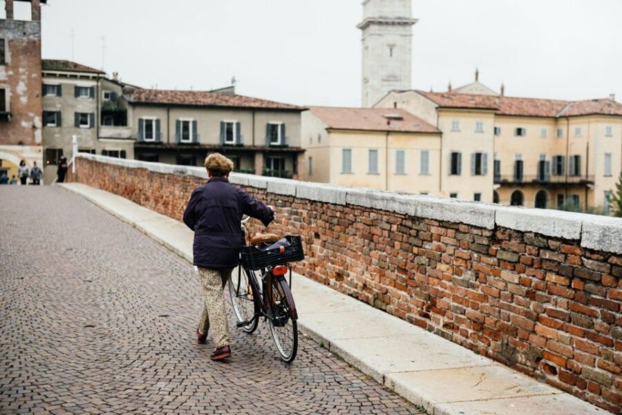 Incredible Verona – Family Walking Tour - Basilica of Saint Anastasia: a church stop that doesn’t drag