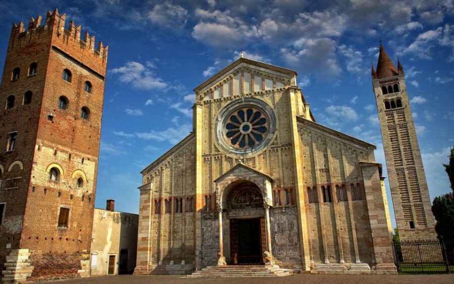 Incredible Verona – Family Walking Tour - Arche Scaligere: where the legends feel real