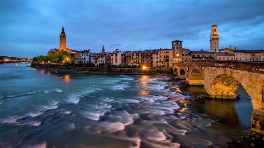 Incredible Verona – Family Walking Tour - Starting on Ponte Pietra: your easy meeting point