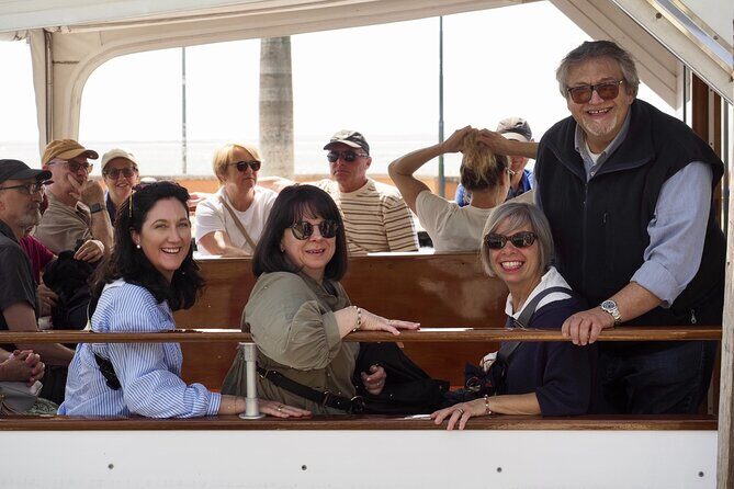 Lake Garda 4-Hour guided Boat Cruise to Sirmione - Arriving in Sirmione: 2 Hours, Big Views, and Catullus Caves From the Water