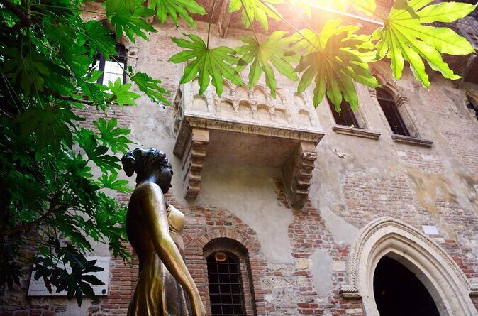 Make your Romantic Proposal in the City of Love - Key highlights you’ll care about