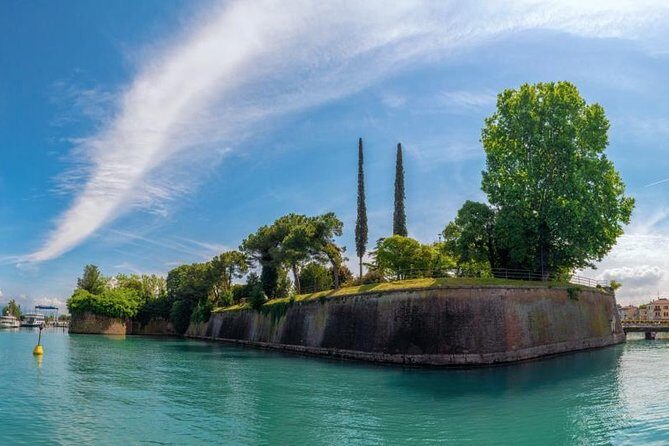 Peschiera Walking Tour- Passeggiata nella storia - The Palazzina storica Stop: An Included Interior Moment