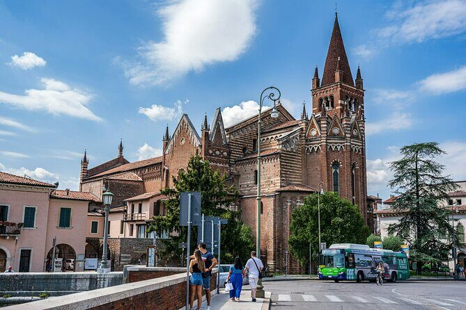 Secret Verona Walking Tour - The guide: where the detail level really comes from