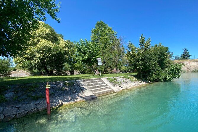 Sup experience with a ride to Peschiera del Garda Lake Garda - Who Should Book This SUP Tour in Peschiera del Garda