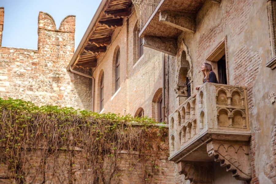 The Highlights of Verona Small Group Walking Tour - Starting Point Options: Arena Area vs. Theater Area