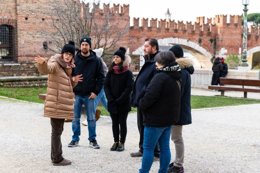 Verona: City Highlights & Street Food Walking Tour - Finishing at Piazza Brà by the Arena: Pizza That Closes the Loop