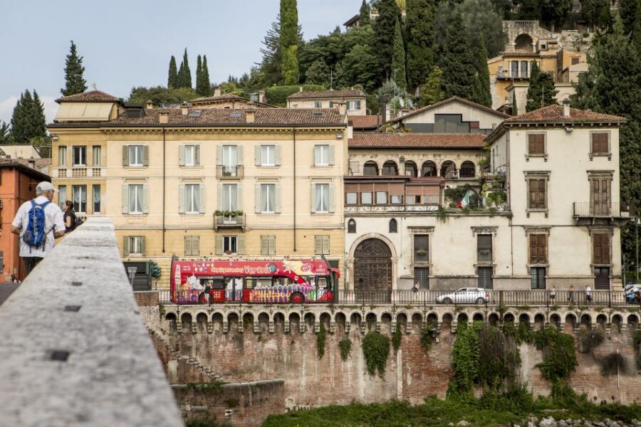 Verona: Hop-on Hop-off Tour 24 or 48-Hour Ticket - Red route vs Blue route: pick based on where you want to feel Verona