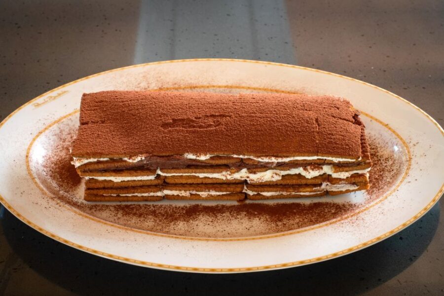 Verona: Pasta & Tiramisu Cooking Class at a Local's Home - Aperitivo First: Prosecco and Nibbles to Set the Tone