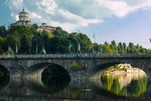 Verona : Private Custom Walking Tour With A Guide (Private Tour) - Custom Itinerary: The Real Value Is You Control the Day