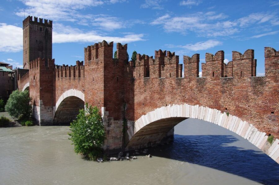 Verona: Sightseeing and Heritage Tour - Key highlights to know before you go